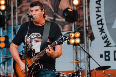 Гравитационная неустойчивость Гравитационная неустойчивость