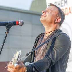 Михаил Торохов и группа Страна прикосновений-Поля тополя