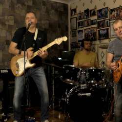 ROCK-N-ROLL с улицы ЛИЗЮКОВА-Майская женщина