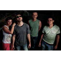 Ю.l.А - Стена