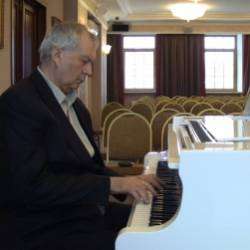 Юрий Маркелов-У бабушки ф-но