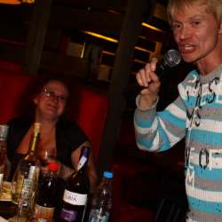 Вадим Ефимов-Бокал шампанского