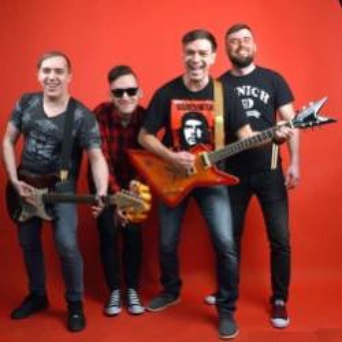 Демотиваторы-Добавляйтесь в друзья