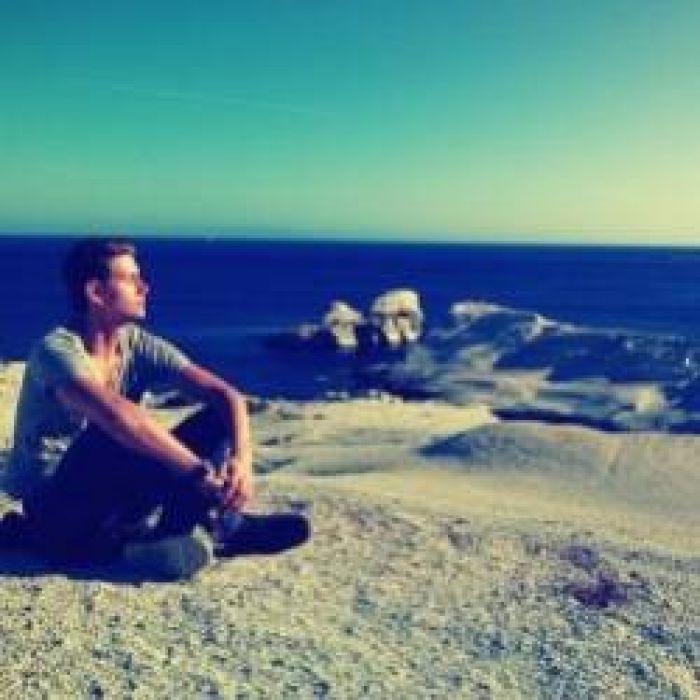 MADVIEWS-Leave me alone 2015