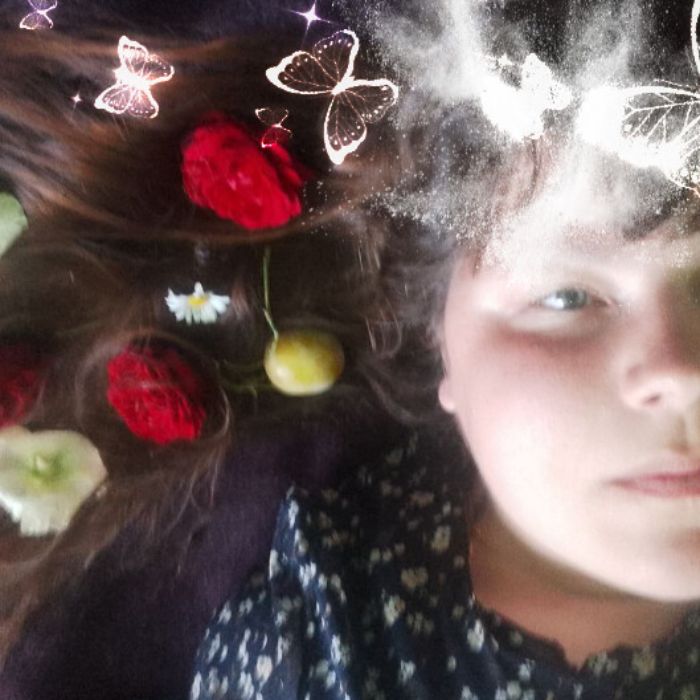 Ольга НАГИНА - Где-то ты там , я здесь