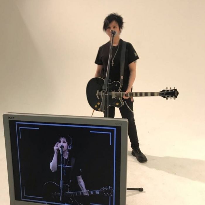 SeVeR-Легко сидеть на кухне